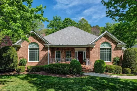 153 Oak Ridge Dr, Eden, NC 27288