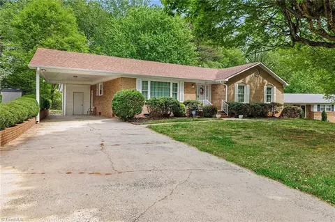 3621 Sawyer Dr, Winston Salem, NC 27105