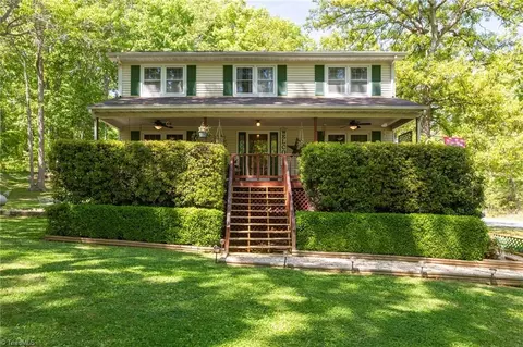 2457 Leonae Dr, Randleman, NC 27317