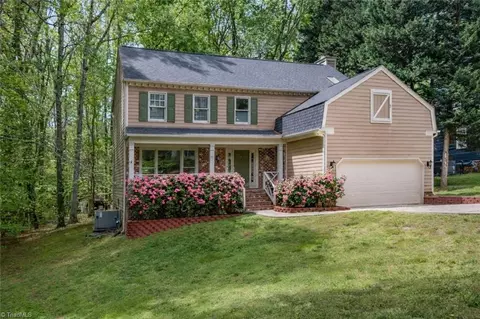 6 Spring Oak Ct, Greensboro, NC 27410