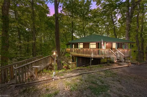 3310 Old Mill Farm Rd, Lexington, NC 27295