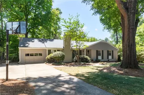 504 Audubon Dr, Greensboro, NC 27410