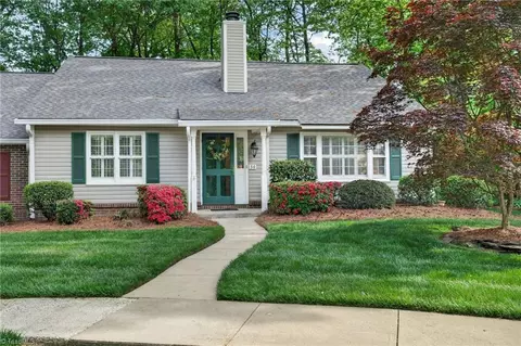 34 Brownstone Ln, Greensboro, NC 27410