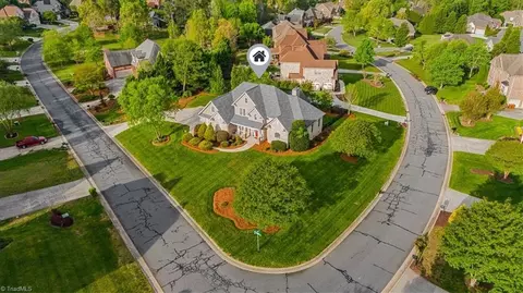116 Kiawah Island Dr, Winston Salem, NC 27107
