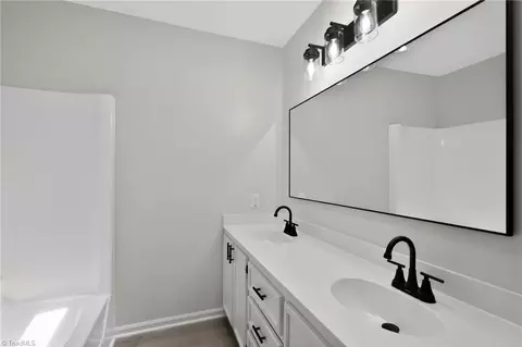 Bath - 4803 Whisper Oak Dr, Trinity, NC 27370 photo 3 of 3