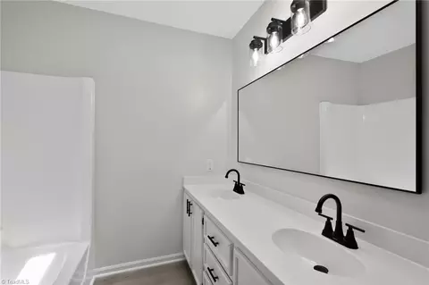 Bath - 4803 Whisper Oak Dr, Trinity, NC 27370 photo 2 of 3