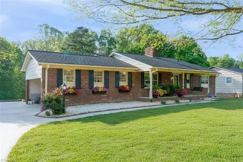 244 Pine Valley Rd, Thomasville, NC 27360