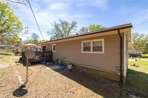 Exterior - 1014 Pine Ln, Eden, NC 27288 photo 9 of 9