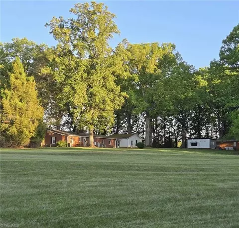 Exterior - 120 Five Oaks Dr, King, NC 27021 photo 6 of 6