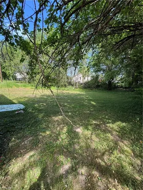 808 Cliffside Ave, High Point, NC 27260 photo 3