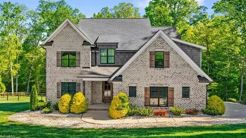 8404 Poplar Bluff Dr, Stokesdale, NC 27357