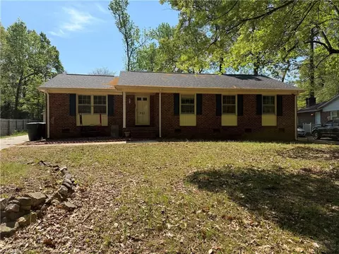 323 Largo Dr, Greensboro, NC 27406