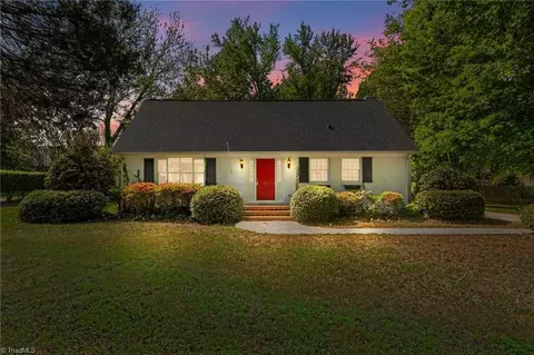 924 Kimberly Rd, Burlington, NC 27215