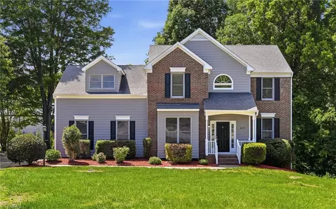 471 Kingsmill Dr, Advance, NC 27006