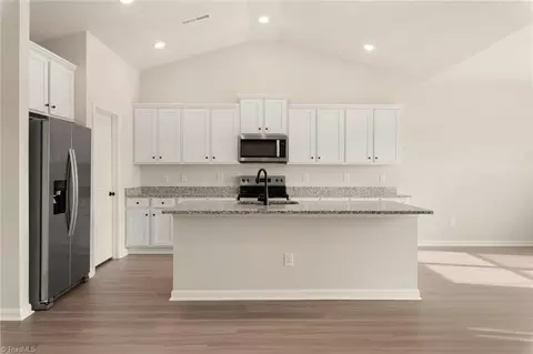224 Macintosh Dr, King, NC 27021 photo 7