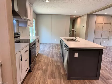 5640 Plantation Dr, Trinity, NC 27370 photo 8