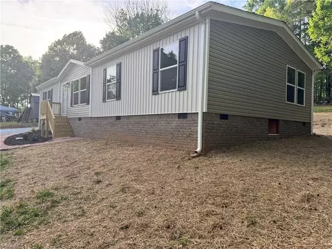 5640 Plantation Dr, Trinity, NC 27370 photo 32