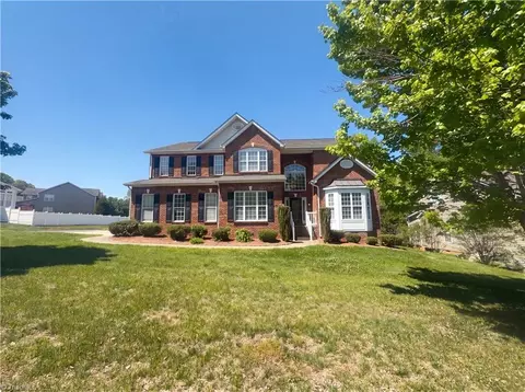 4993 Winding Ridge Dr, Greensboro, NC 27406