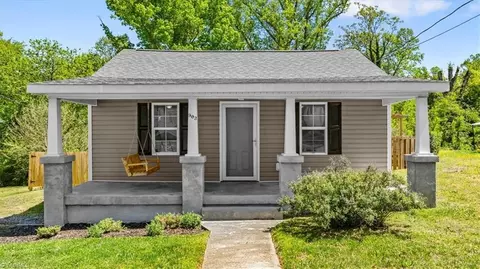 903 Norman St, Reidsville, NC 27320