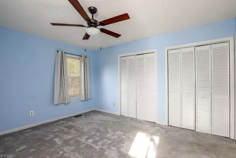 Bedroom - 204 Oak Forest Ln, Trinity, NC 27370 photo 2 of 4