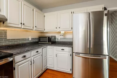Kitchen - 204 Oak Forest Ln, Trinity, NC 27370 photo 1 of 2