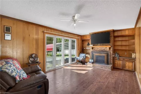 Living - 4239 Brown Loop, Randleman, NC 27317 photo 1 of 4