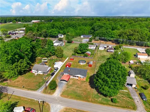 View/Area - 4239 Brown Loop, Randleman, NC 27317 photo 2 of 3
