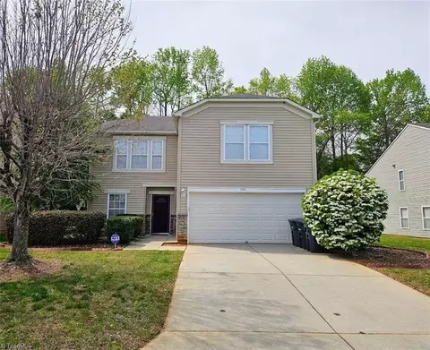 2514 Renard Rd, Greensboro, NC 27406