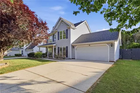 5911 Highland Grove Dr, Summerfield, NC 27358