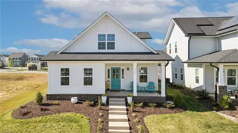 1631 Cross Village Ave, Kernersville, NC 27284