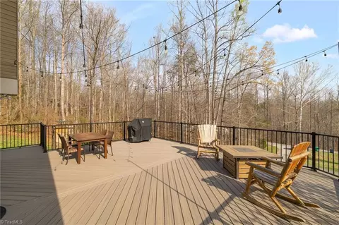 Exterior - 2220 Bethany Rd, Madison, NC 27025 photo 5 of 15