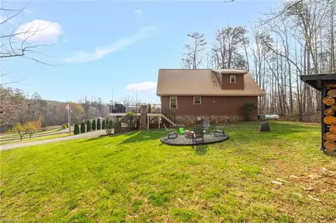 Exterior - 2220 Bethany Rd, Madison, NC 27025 photo 6 of 15