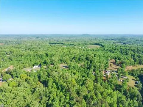 2690 Old Mountain Rd, Trinity, NC 27370 photo 2
