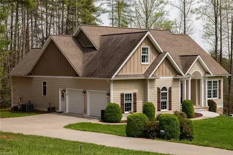 Exterior - 161 Burberry Dr, Purlear, NC 28665 photo 2 of 4