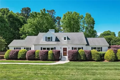 3905 Friendly Ave, Greensboro, NC 27410