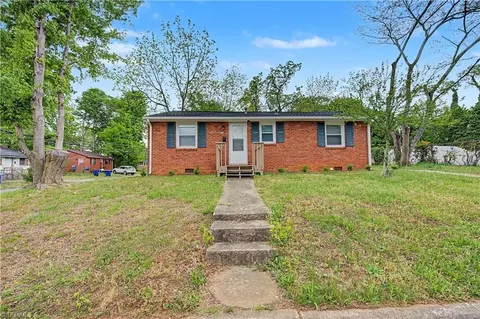 601 Eldora St, Winston Salem, NC 27105