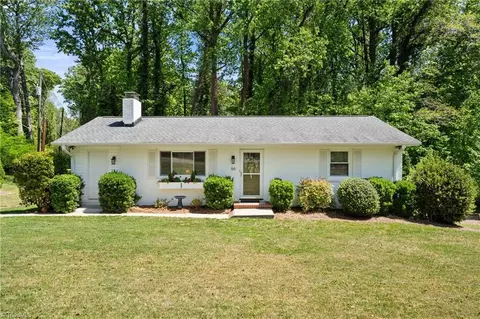 66 Robinhood Cir, Winston Salem, NC 27106