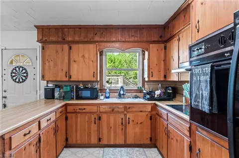 Kitchen - 2307 Green Dr E, High Point, NC 27260 photo 1 of 1