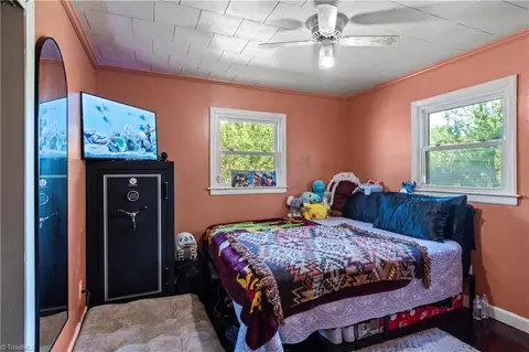Bedroom - 2307 Green Dr E, High Point, NC 27260 photo 2 of 4