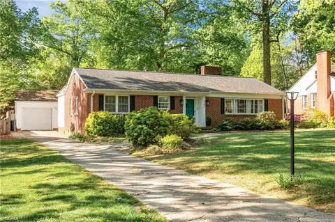 3505 Kirby Dr, Greensboro, NC 27403