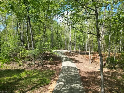 4225 Martins Mill Rd, East Bend, NC 27018