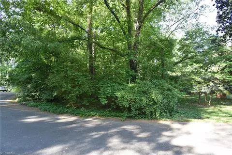 8212 Troxaway Ct, Lewisville, NC 27023