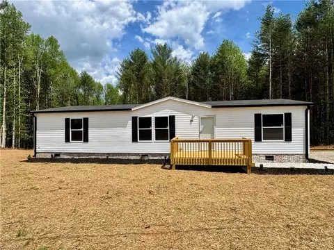 899 Maple Grove Church Rd, Hays, NC 28635