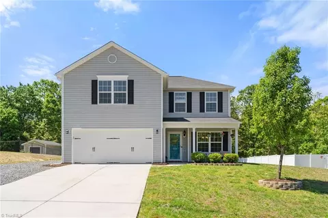 2629 Buckhorn Dr, Randleman, NC 27317