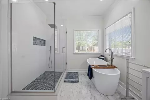 Bath - 408 Maverick Trail Dr, King, NC 27021 photo 3 of 4