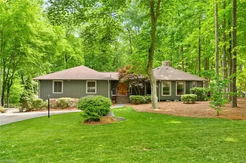 4511 Oakcliffe Rd, Greensboro, NC 27406