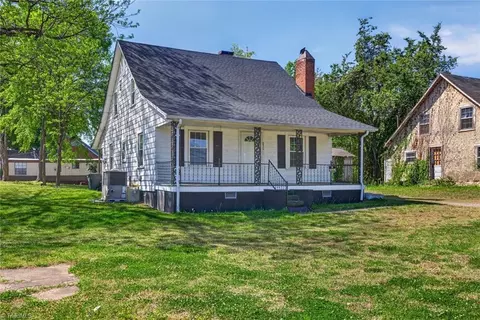 250 E Main St, Yanceyville, NC 27379