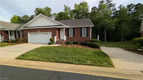 924 Easy St, Asheboro, NC 27205