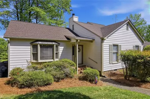 907 Chatfield Dr #A, Jamestown, NC 27282