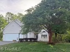 5605 Angel Oaks Dr, Winston Salem, NC 27105